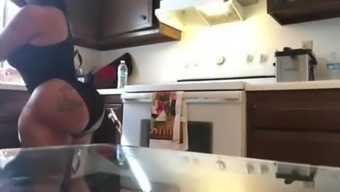 Juicy Ass In The Kitchen Cooking