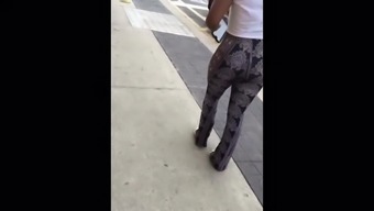 Short Nd Thick Jiggly Ass Booty In Leggings 