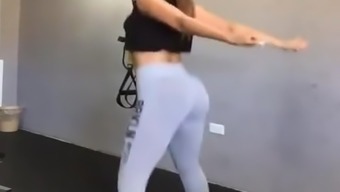 Amazing Girl In The Gym
