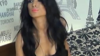 Amateur Sexy Hot Brunette Slut Toying Her Wet Pussy On Webcam