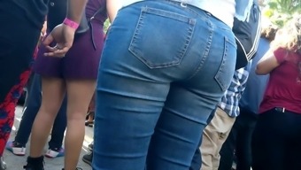 Tight Jeans 5
