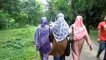 Travel To Bangladesh For Western Men