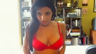 Fake Tits Latina Masturbates On Webcam Video