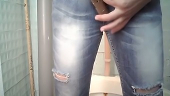 Brunette Stranger Lady In The Public Restroom Wipes Her Pussy After Pissing