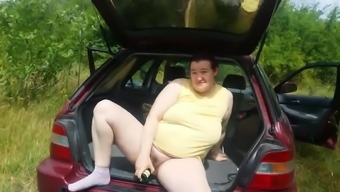 Kerstin Wichst Sich Ihre Fotze