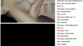 Chat Hot Hairy Lesbian Masturbates In Webcam