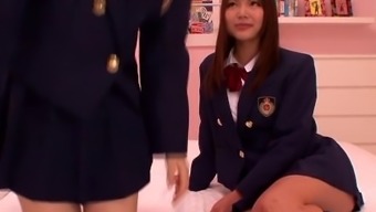 Japanese Les Teen Schoolgirls Share Vibrator