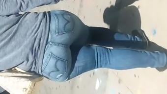 Nice Thick Latina Booty In Jeans