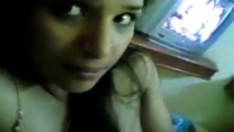Sexy Mature Indian Lady Shows Of Her Nice Tits And Teasing On Webcam