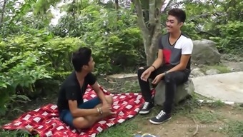 Wo Cute Asian Twinks Idol And Nathan Find The Outdoor Air Invigorating