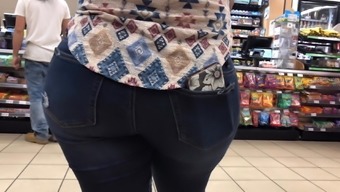 Big Wide Latina Milf Butt