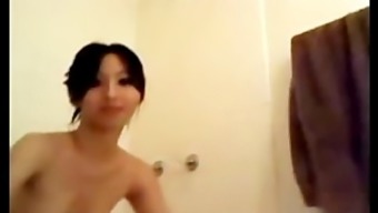 Very Cute Taiwanese Cam Girl Masterbates In Bathroom