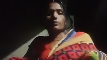 Desi Village Woman Saree Remove Pussy Nipple