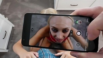 Teen Stepsister Wanted Pics For Her Fans
