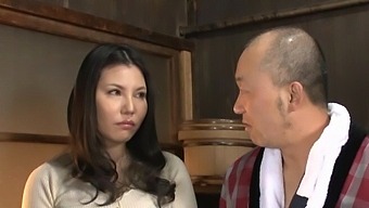 Quickie Fucking At Home With Busty Japanese Housewife Sophia Takigawa