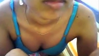 Malaysian Slut Masturbating Webcam
