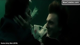 Daniel Radcliffe Kissing