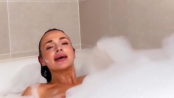 German Escort Student Teen Try Masturbation In The Bath