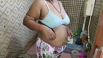 Hot Desi Bhabi Nude Show..And Tit Massage...Desi Bhabi Nude Bathtub In Bathroom
