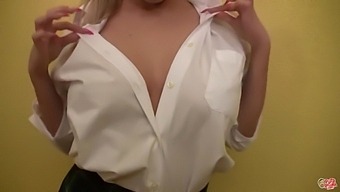 Solo Amateur Latina Teen With Big Boobs On Webcam