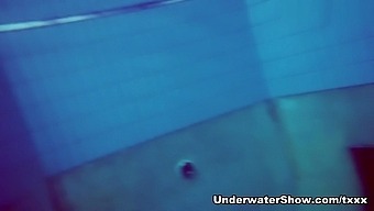 Marusia Video - Underwatershow