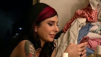 Porn Shooting With Spit-Roast Scene With Adorable Joanna Angel