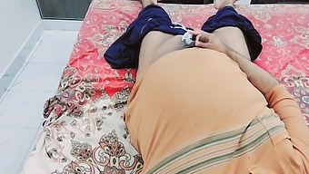 Flashing Dick On Real Pakistani Maid Gone Sexual With Dirty Talk In Hindi