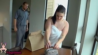 Food Delivery Guy Gets Anal As A Tip!