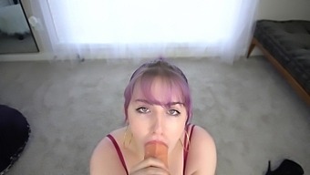 Webcam Milf Uses Sex Toy For Deepthroat Fucking