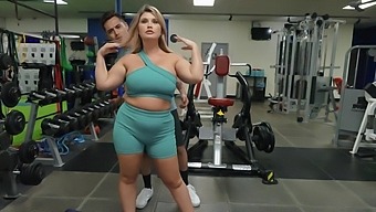 Ms. Anderson With Large Tits Enjoys Being Penetrated In The Gym