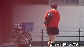 Public Nudity: Japanese Women Reveal Their Genitals While Peeing