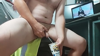 Amateur Gay Guy Fisting With Anal Toy And Cum In Mouth