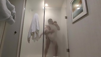 Amateur Redhead Craves For Shower Sex In High Definition