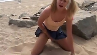 18+ Teen Masturbates To Orgasm In Solo Video