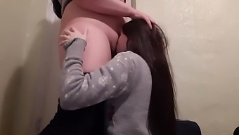 Babe With Long Hair Gives Stepmom A Sensual Blowjob And Reaches Orgasm