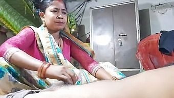 Indian Wife Cheats On Her Husband And Has Sex With Her Neighbor In Hd Video