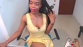 Hairy Ebony Beauty Takes On Big Cock In Public