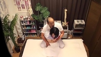 A Japanese Doctor Gives A Lucky Patient A Sensual Massage And Spreads Her Legs To Be Fucked