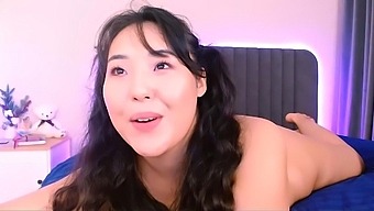 Asian Beauty Gets Titjobed To Orgasm