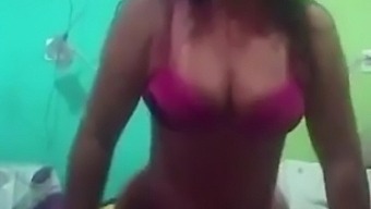 Big-Butt Latina Blowjob