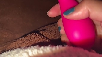 Masturbation With Sex Toy: Cumming With My Pussy