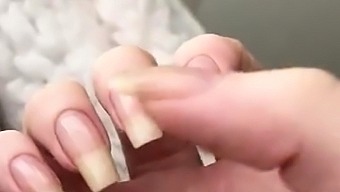 Close Up Of Feet And Toes For Foot Fetish Fans In This Video From Vivatube.